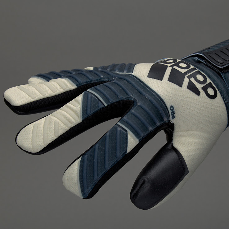 Вратарские перчатки Adidas Ace 2-Face